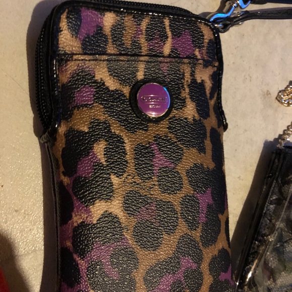 Coach phone wallet NWOT - Picture 2 of 3